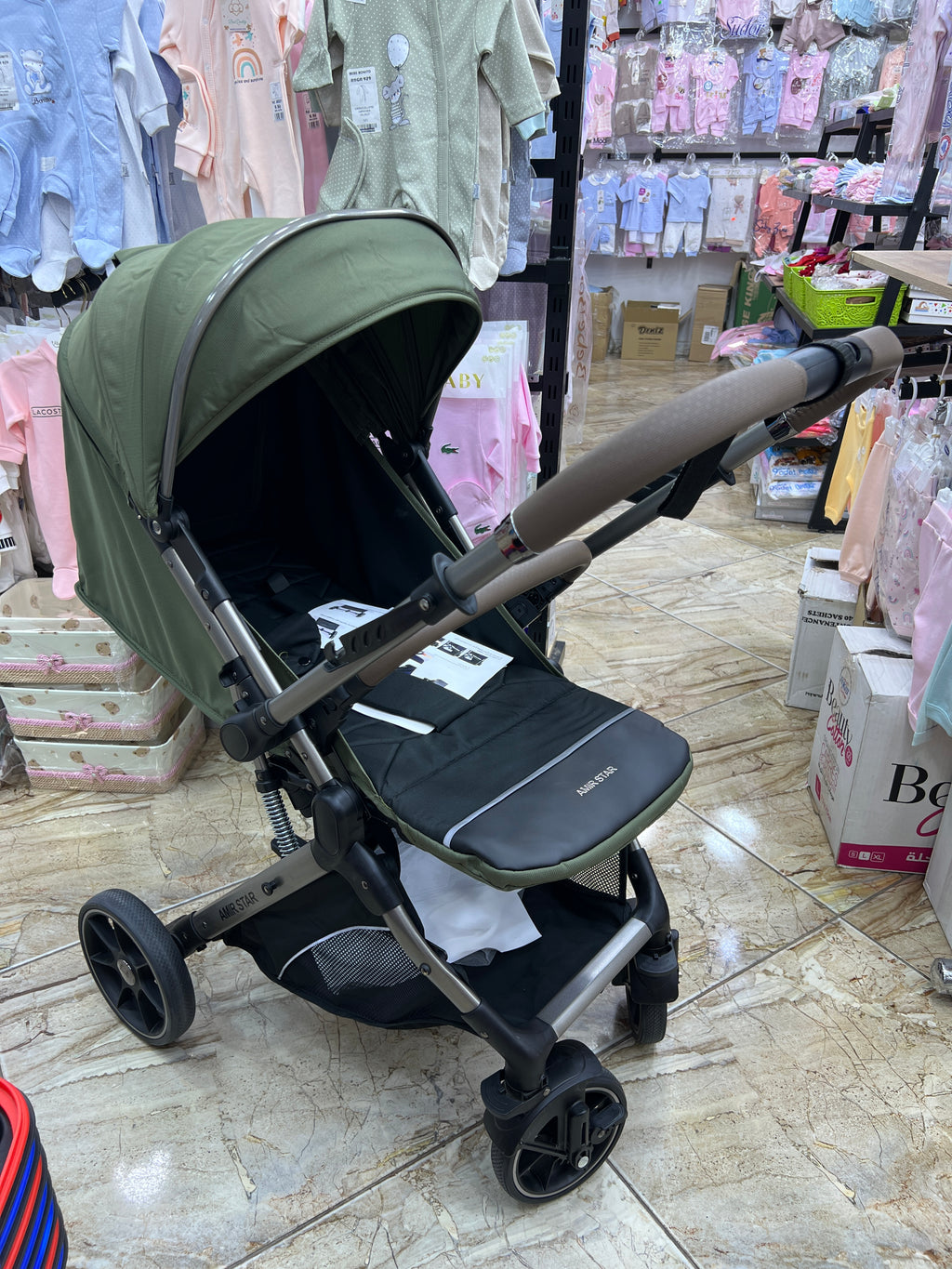 Poussette Élégante 6600 REVERSIBLE
